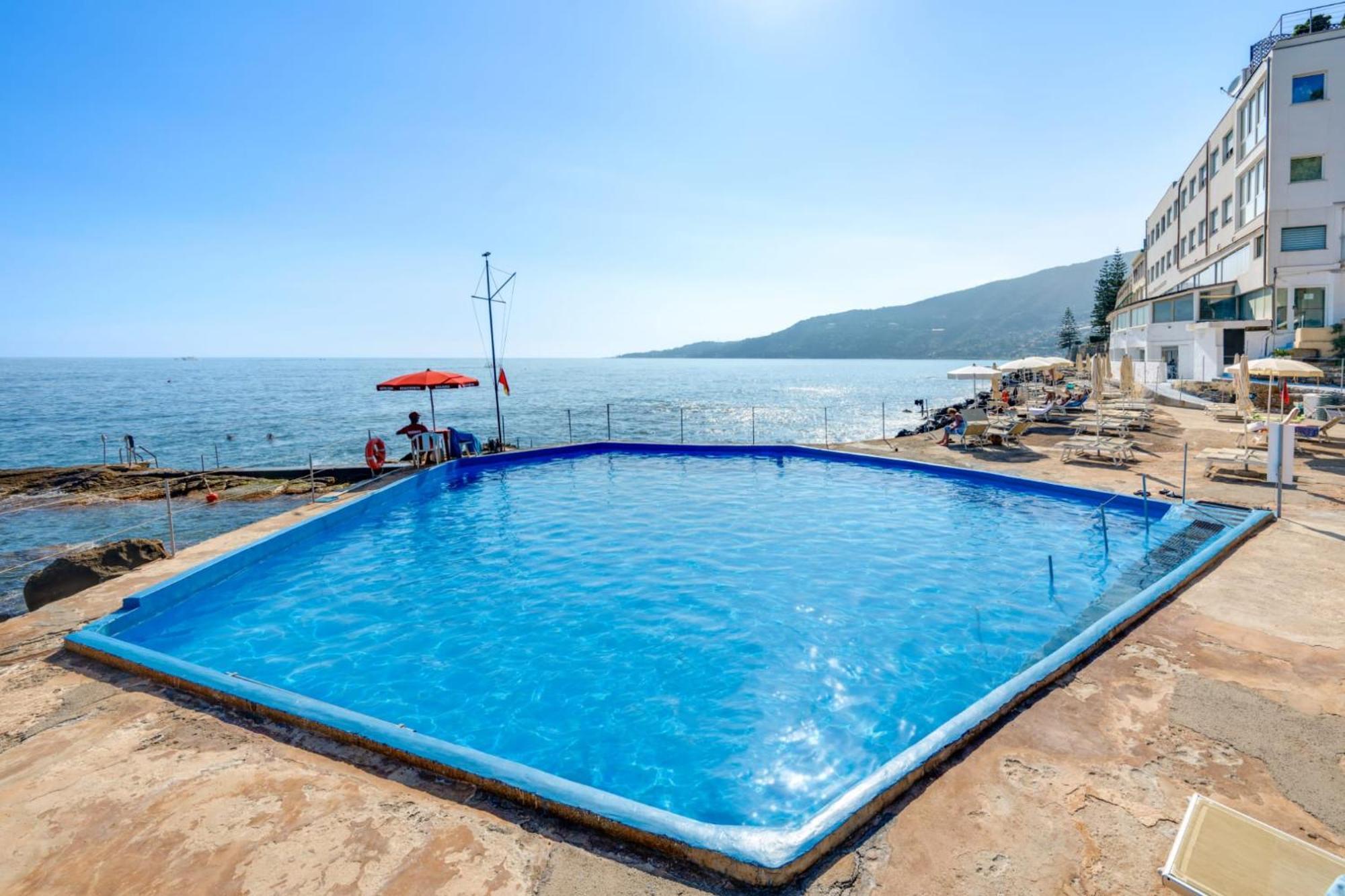 Hotel La Perla Del Capo Ospedaletti Luaran gambar